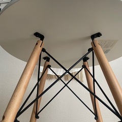【ドタキャンにより再掲】ニトリ　一人暮らし向け北欧風テーブルの画像