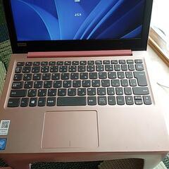 お洒落な小さなノートPC！の画像