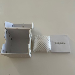 DIESEL ディーゼル 腕時計ケースの画像