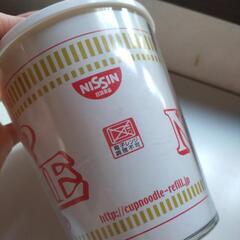カップヌードル　えんぴつ立て　小物入れの画像