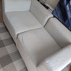 IKEA　2〜3人掛けソファ　イケア　オットマン付の画像