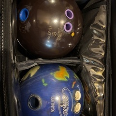 ボーリング 球×2とバッグのセットの画像