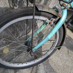 錆びてパンクしてるけど、折りたたみ自転車ほしいかたの画像