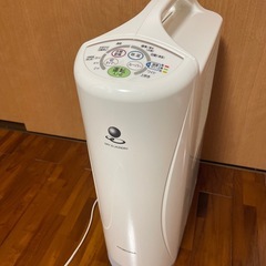 コロナ　衣類乾燥除湿機　2020年製の画像