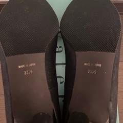 《Camui・water massage》オープントゥ パンプス（23.5cm）の画像
