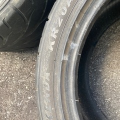 タイヤ２本の画像