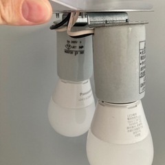 Panasonicペンダントライト・ダクトレールの画像