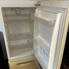 レトロな冷蔵庫　ナショナルWILL NR-B16RAの画像