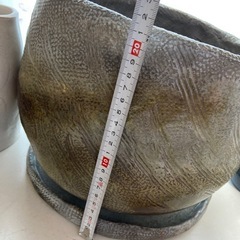 陶器の植木鉢の画像