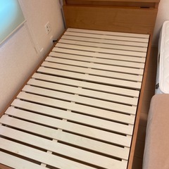 ベットフレーム（セミダブル）の画像