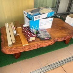 一枚板　座卓
の画像