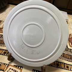 陶器のお皿の画像