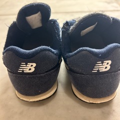 男の子　16cm スニーカーの画像