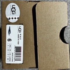 UGG サンダルの画像