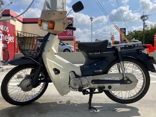 スーパーカブ50カスタム4速キャブ　
美品　自賠責令和12年1月