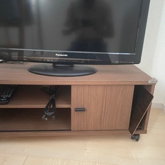 32インチのテレビの画像