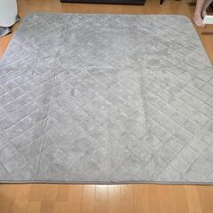 円形型こたつテーブルの画像