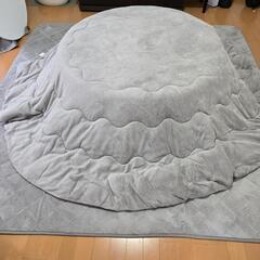 円形型こたつテーブルの画像
