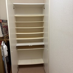 大型シューズクローゼットの画像