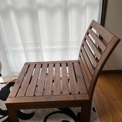 【ベランダ、庭、ウッドデッキ用】テーブル、ガーデンチェア×二脚の画像