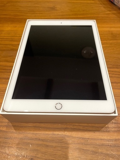 iPad 第六世代128GBゴールド