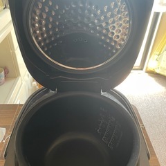 ZOJIRUSHI 炊飯器  の画像