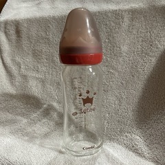 【美品】コンビ Combi テテオ teteo 授乳のお手本 哺乳びん耐熱ガラス製 240ml Mサイズ乳首付 (2・3ヵ月~18ヵ月までの画像