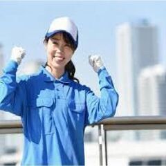 現場スタッフ(常勤ドライバー/急募・現場作業員)　＊ゆったり10時15分出社　＊実働6.00時間　食事休憩80分　＊即日支給・食糧支援制度あり　＊入社祝金制度、只今発動中！　＊清掃業務から引越業務まで様々な業務があり、やりがいのある職場ですの画像