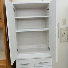 リユースのサカイ東金店　食器棚白　剥がれ多数あり、補修ありTＪ13969の画像