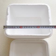 発泡スチロールの箱の画像