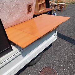 縮小式ダイニングテーブル　の画像