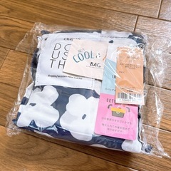 ★新品未使用★  花柄　紺色　大きい　保冷バック　花柄の画像
