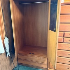衣装収納家具の画像