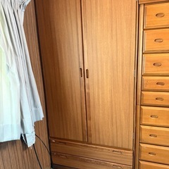 衣装収納家具の画像