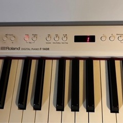 Roland 電子ピアノの画像