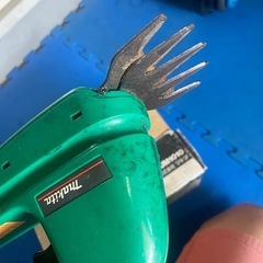 マキタUM1010　芝刈機　芝バリカンの画像