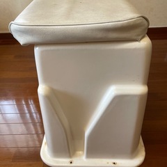 プレジャーボート　椅子
の画像