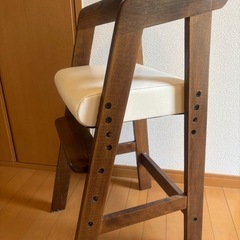 キッズハイチェアの画像