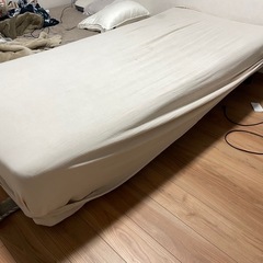 シングルベッド