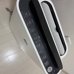 SHARP シャープ　加湿空気清浄機　KC-H50の画像