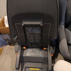 タカタ　isofixチャイルドシートの画像