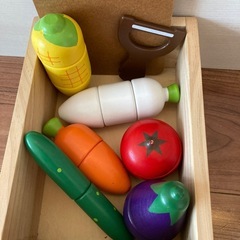 ウッディパディ　はじめてのおままごと サラダセット 木箱入り(包丁なし)の画像