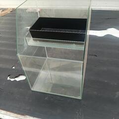 ガラス水槽の画像