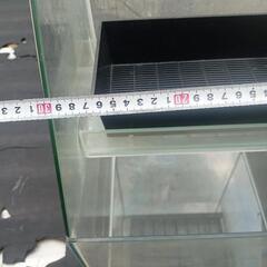 ガラス水槽の画像