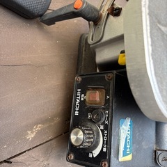 旧HITACHI製卓上糸のこジャンク品の画像