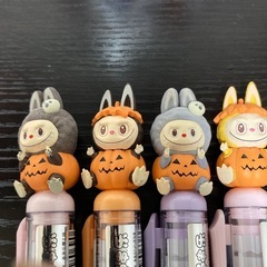 65🐰LABUBUラブブ。ボールペン1本¥300の画像