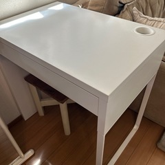 IKEA MICKEデスク
の画像