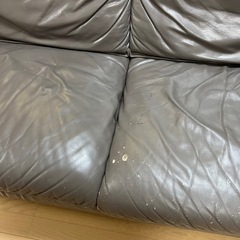 定価1,300,000 円　NATUZZI 3人がけソファの画像