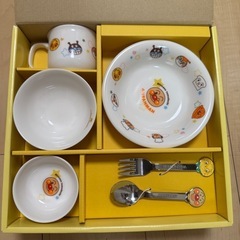 金正陶器アンパンマンお子様食器ギフトセットMの画像