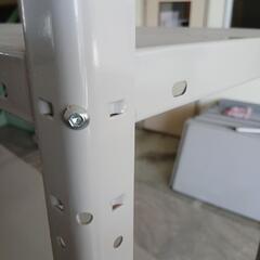 スチール製整理棚の画像